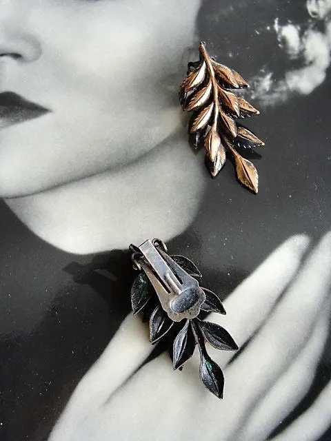 1950s Vintage EYE CATCHING Copper Leaf Earrings Beautiful 2 Level Intricate Design Renoir Matisse Laurel Style Ear Clips Clip On